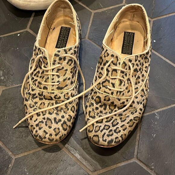 Urban Outfitters Deena & Ozzy leopard oxfords - Picture 1 of 4